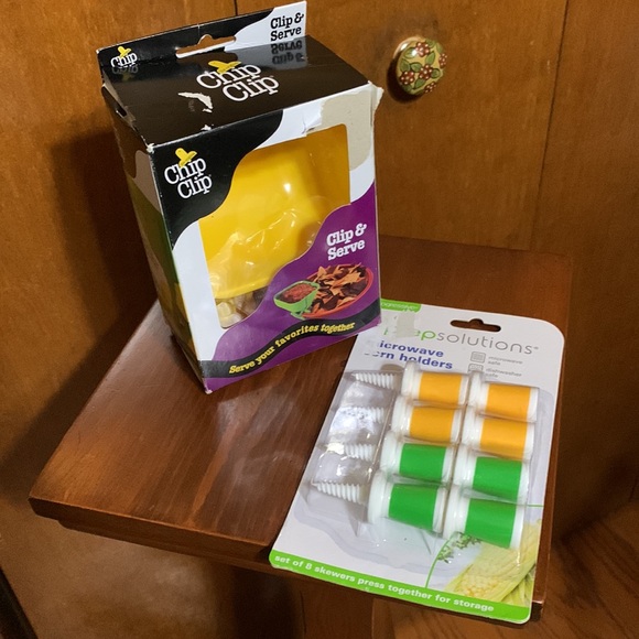 Prep Solutions & Chip Clip- 8 Microwave Safe Corn 🌽 Holders & 1 Clip & Serve. - Picture 4 of 12